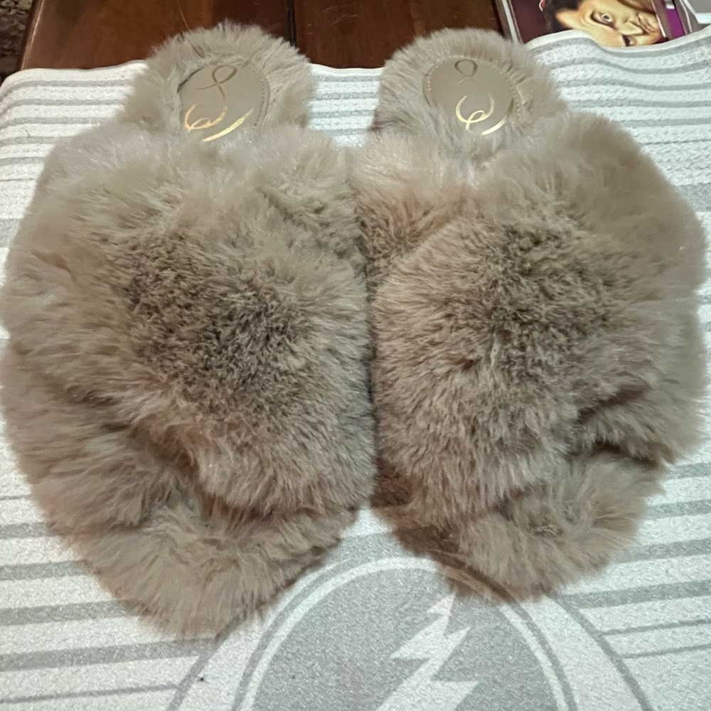 Sam Edelman Plush Tan Slippers